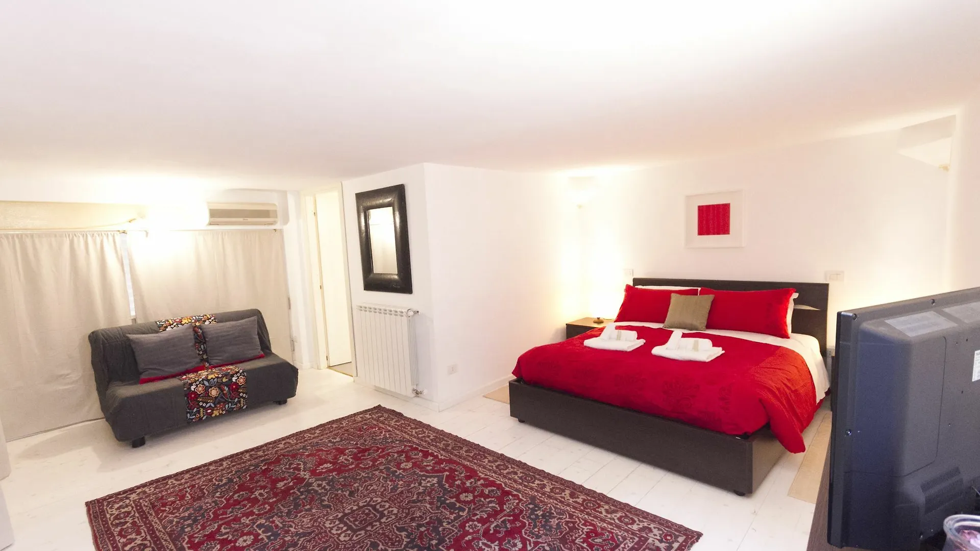 Monti Colosseum Accommodation Rome 0*,
