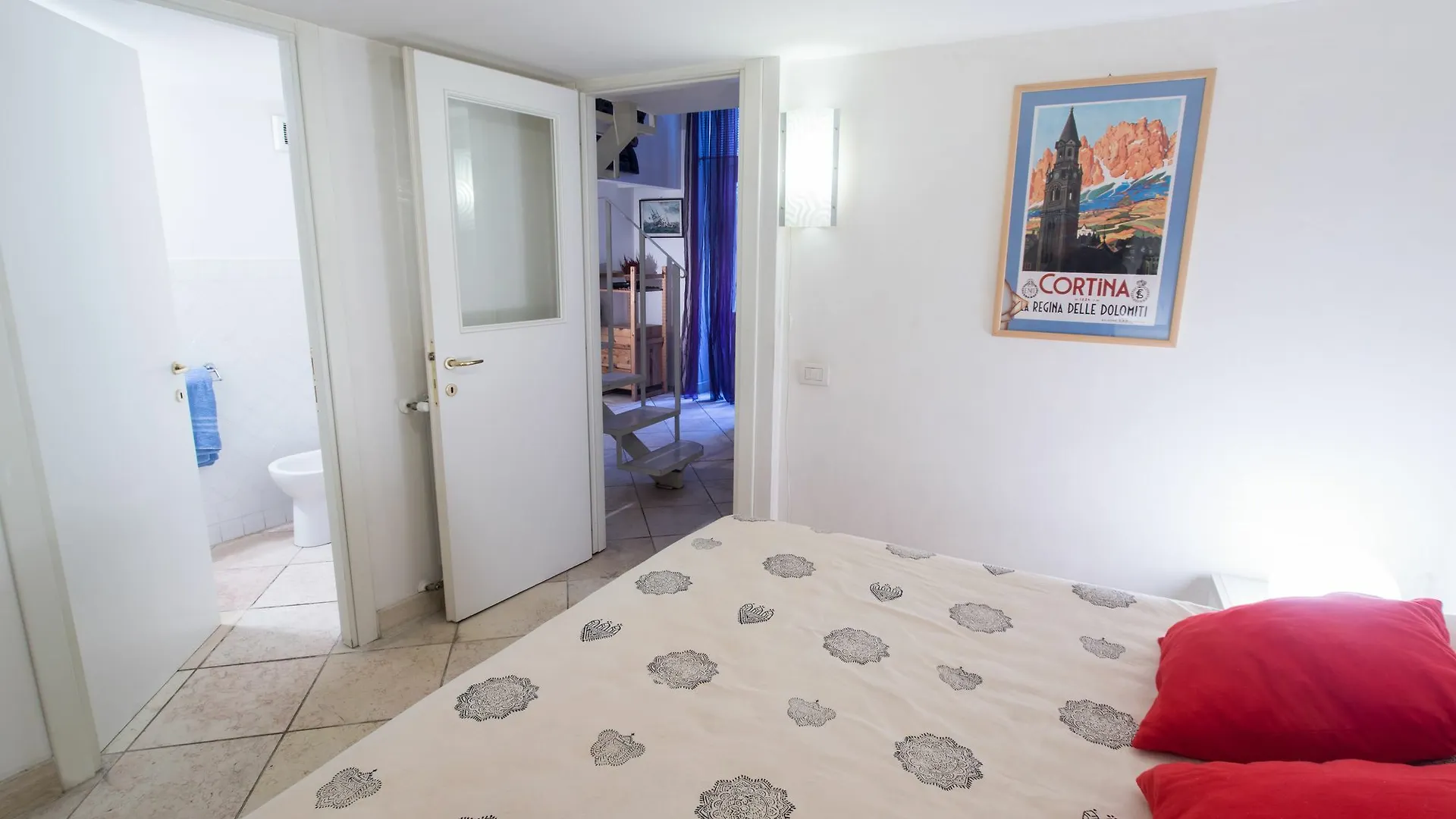 Apartment Monti Colosseum Accommodation Rome