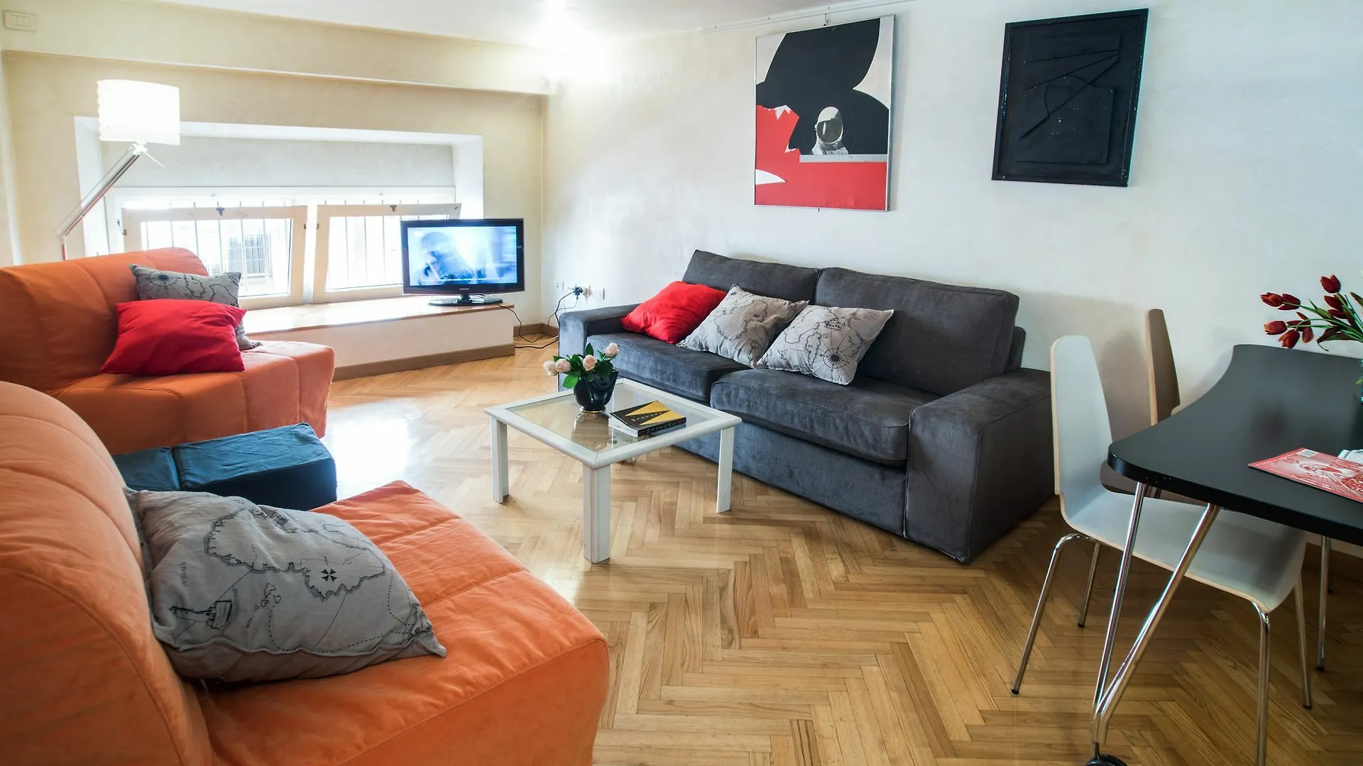 Monti Colosseum Accommodation Rome 0*,