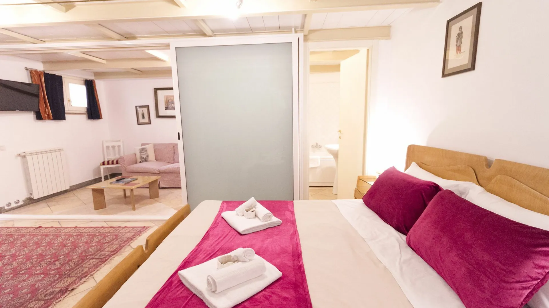 Monti Colosseum Accommodation Rome Apartment