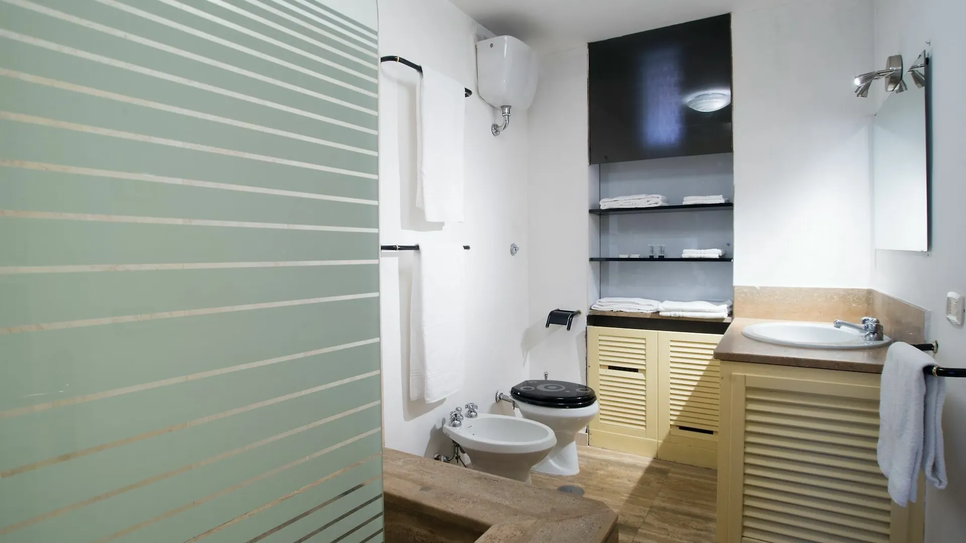 Monti Colosseum Accommodation Rome