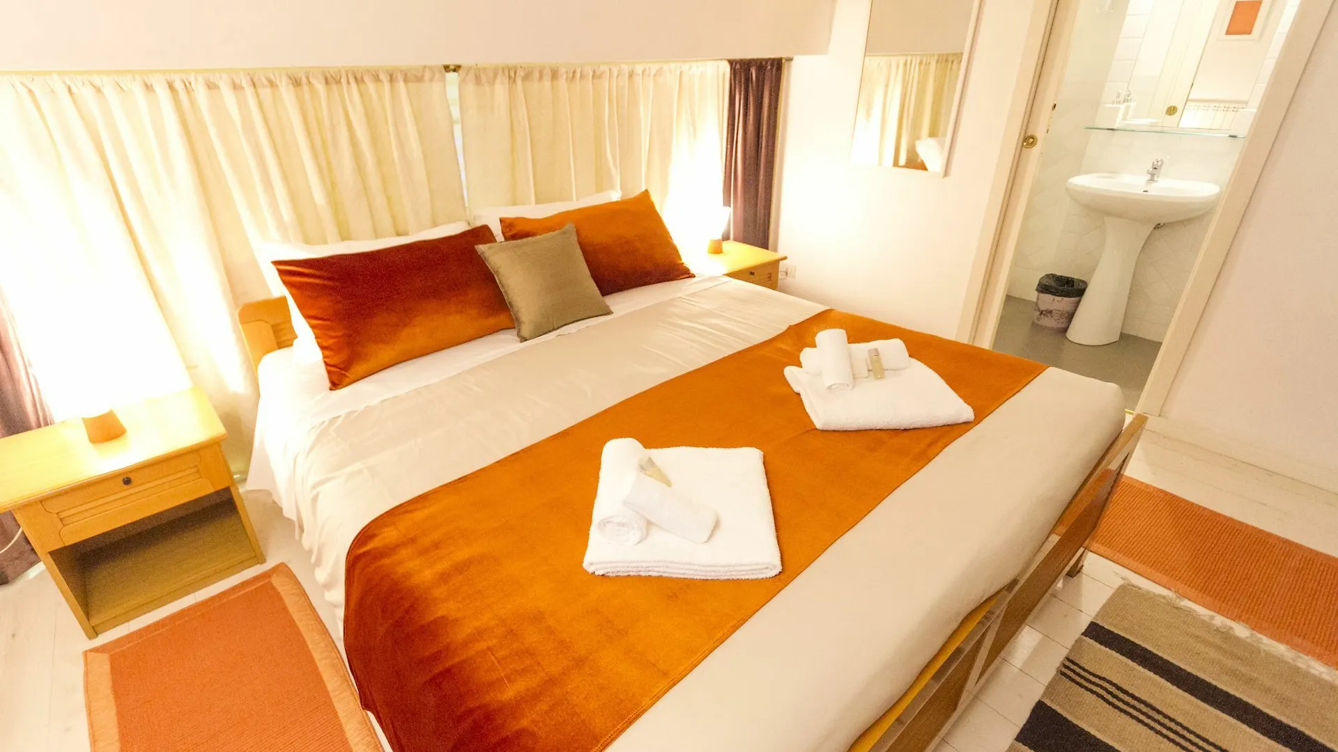 Apartment Monti Colosseum Accommodation Rome