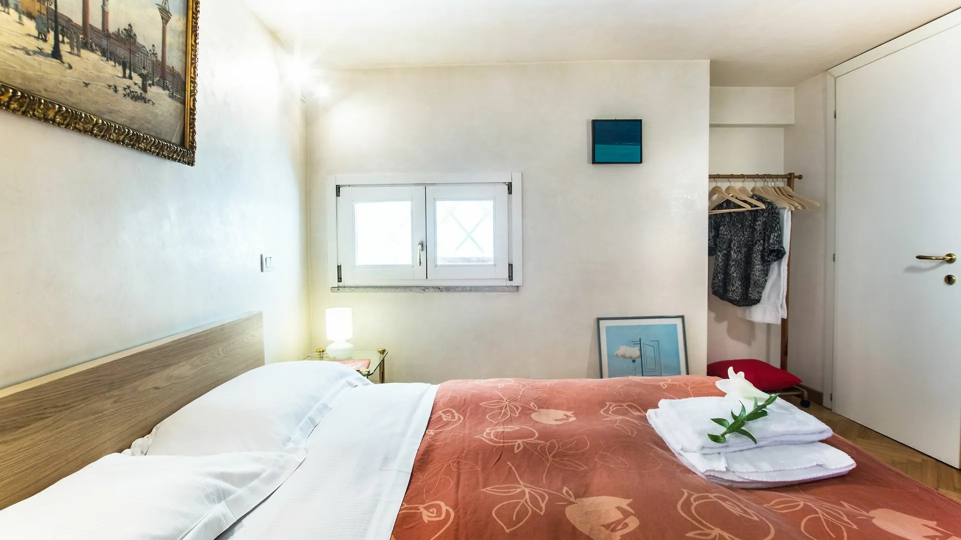 Apartment Monti Colosseum Accommodation Rome