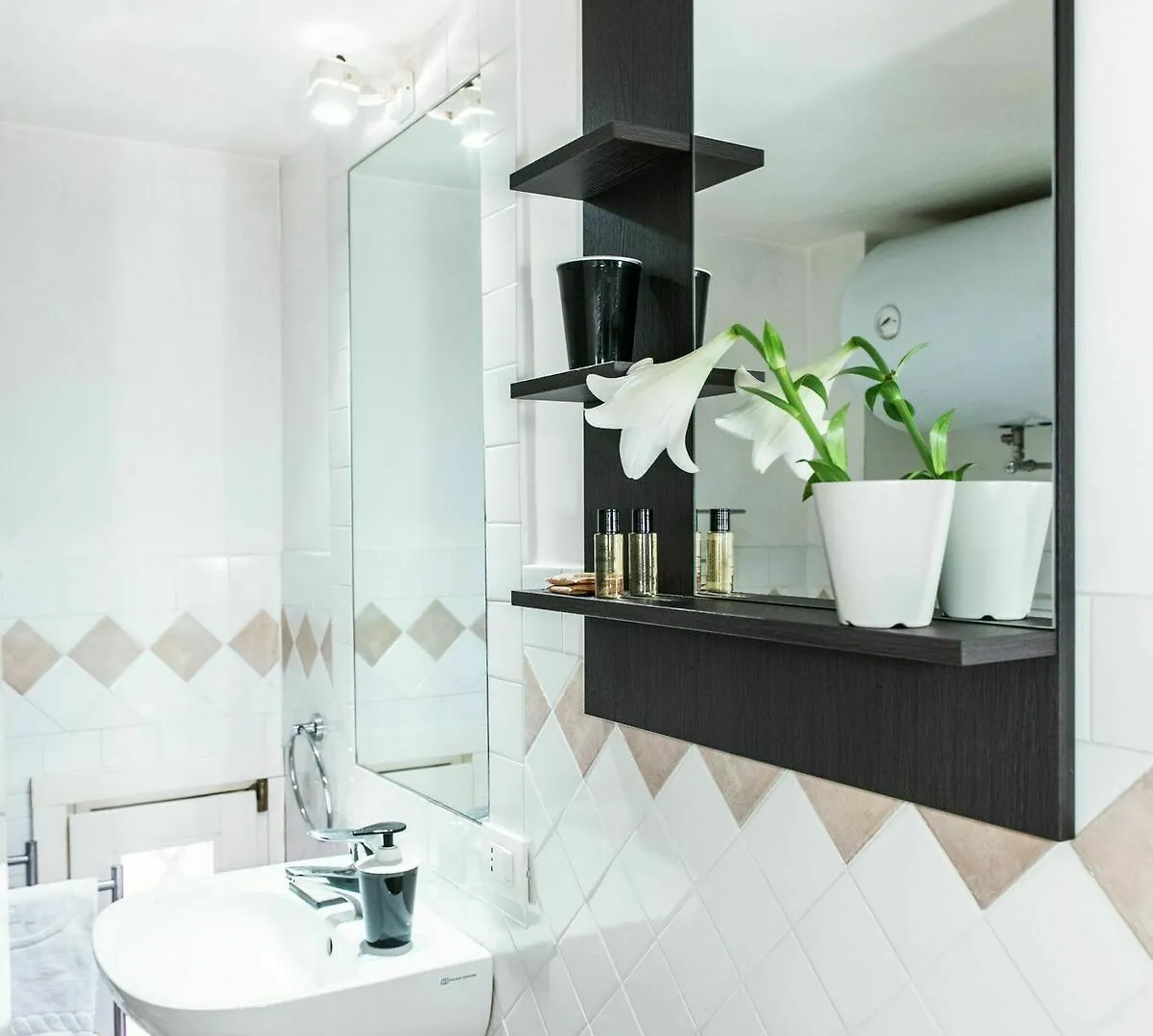 Apartment Monti Colosseum Accommodation Rome