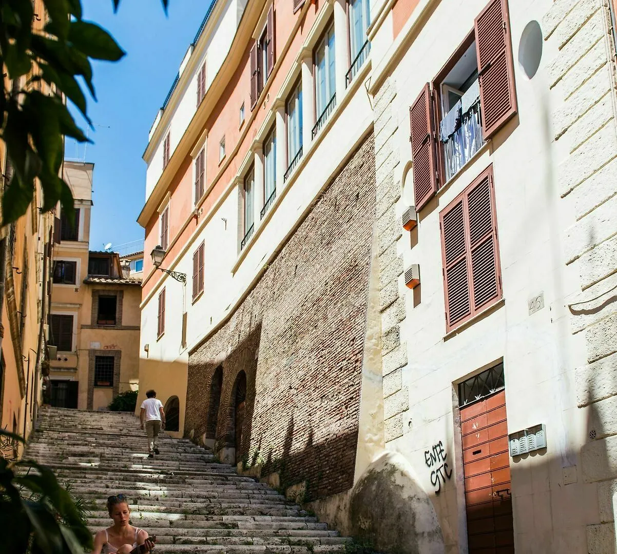Apartment Monti Colosseum Accommodation Rome Italy